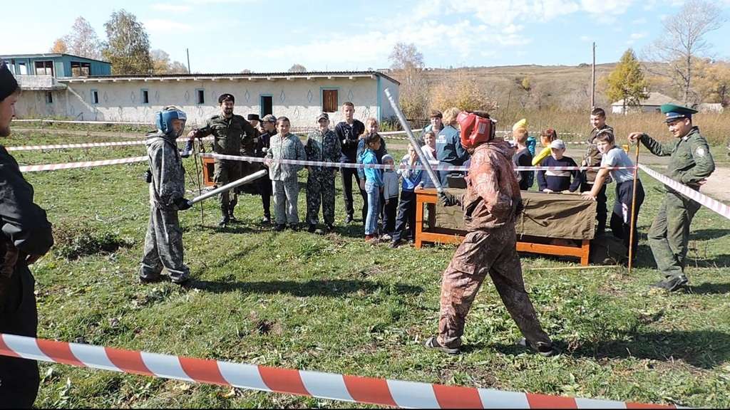 Алтайские казаки рассказали детям об основах казачьего образа жизни Фото №3