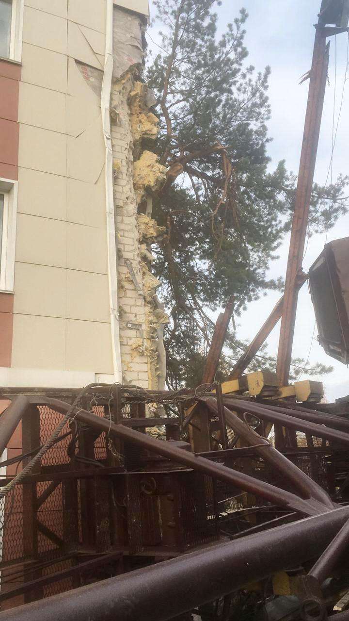 Депутат Госдумы обратилась в прокуратуру после падения крана на детсад в Барнауле Фото №3