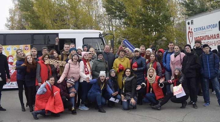 300 литров крови сдали участники акции «Стань донором. Спаси жизнь!» в Барнауле Фото №4