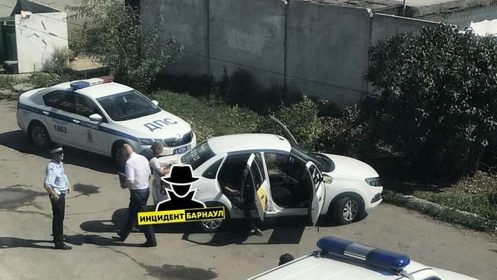 В барнаульском такси нашли мертвого пассажира Фото №1