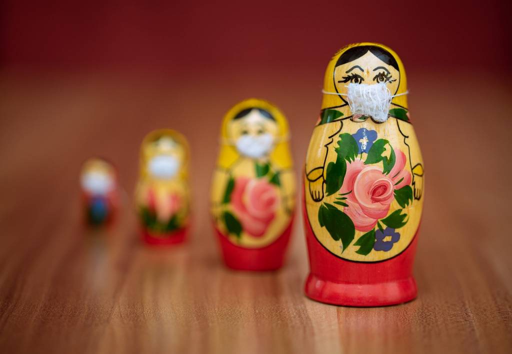 В России наблюдается небольшое снижение новых случаев заражения Фото №1
