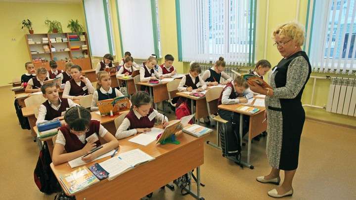 В Алтайском крае планируют начать учебный год в традиционном формате Фото №1