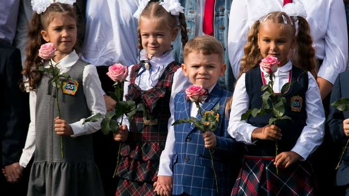 Торжественные линейки 1 сентября планируются не во всех классах Фото №1