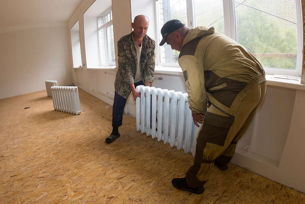 В райцентре Чарышского района завершить ремонт школы к 1 сентября не успевают Фото №2