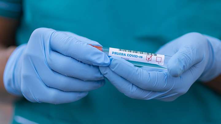 71 инфицированный и 2 смертельных случая за сутки выявлено в Алтайском крае Фото №1