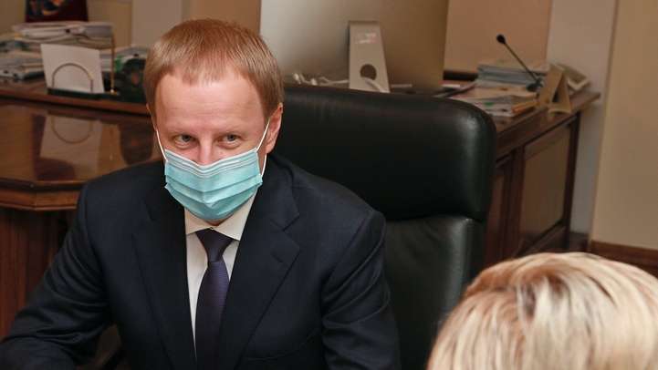 Губернатор Виктор Томенко встретился с председателем Сибирского банка Сбербанка Татьяной Галкиной Фото №1