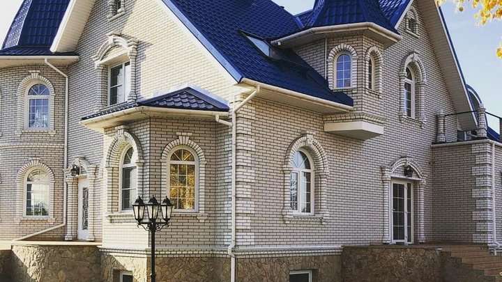 В Барнауле продается «замок» за 30 млн рублей Фото №1
