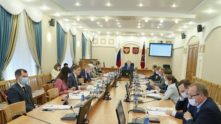 В правительстве Алтайского края обсудили реализацию нацпроектов Фото №1