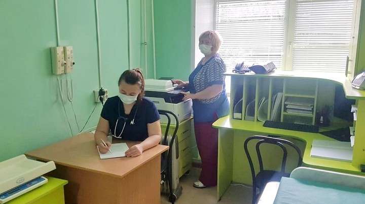После жалоб пациентов в алтайском инфекционном стационаре провели ремонт Фото №3