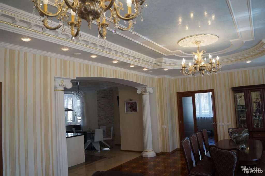 Богатый коттедж с колоннами продают за 50 млн рублей в Барнауле Фото №7