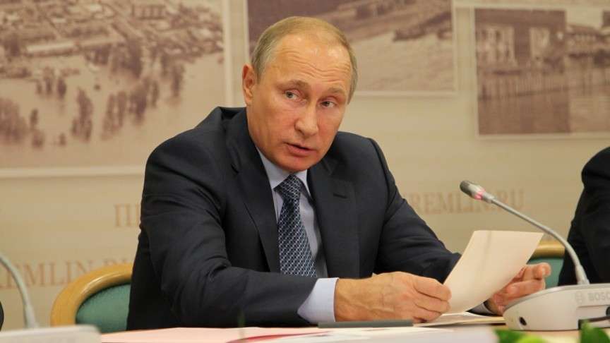 Владимир Путин внес в Госдуму пакет законопроектов по поправкам в Конституцию Фото №1