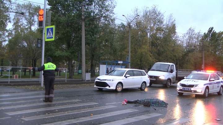 Женщину сбили насмерть на пешеходном переходе в Барнауле Фото №1