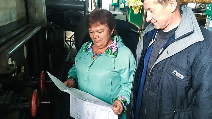 Двое сотрудников «Барнаултрансмаша» получили медаль «За заслуги в труде» Фото №1