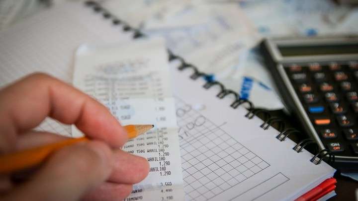 В Заксобрание Алтайского края внесли проект бюджета на 2021 год Фото №1