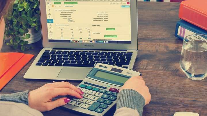 Минфин включил Алтайский край в группу с высоким уровнем долговой устойчивости Фото №1