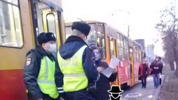 Дело 17-и «антимасочников» передано в суд в Барнауле Фото №1
