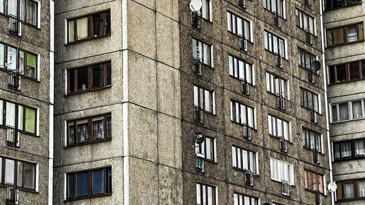 Можно ли выселить соседку, которая не оплачивает коммунальные Фото №1