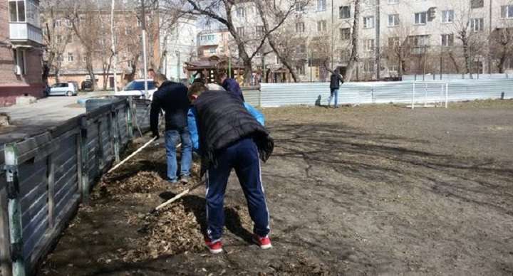 В Барнауле идет подготовка лыжных баз и катков Фото №1