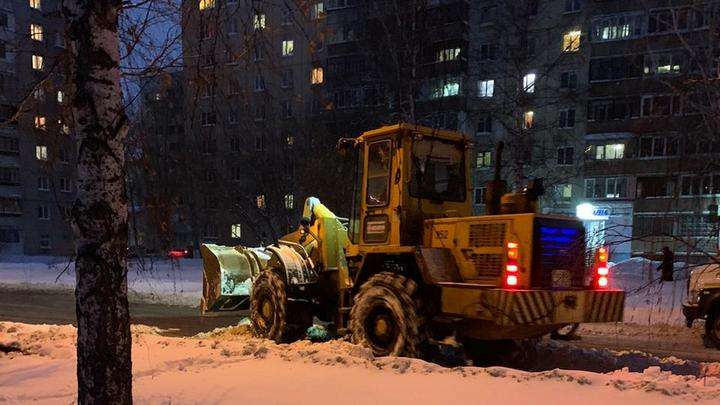 Порыв на улице Шукшина в Барнауле устранили Фото №1