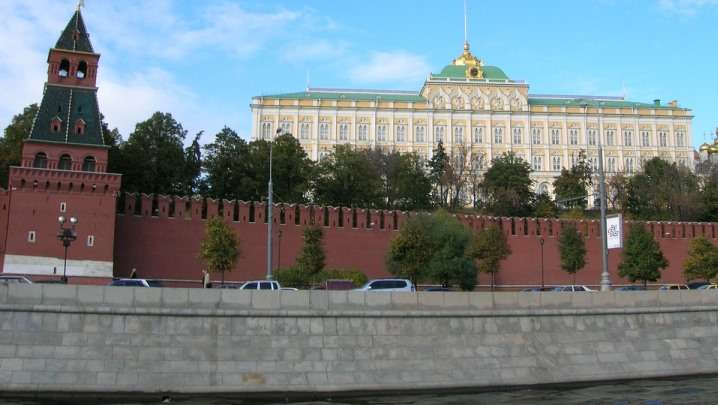 Правительство РФ уволит 37 заместителей глав федеральных ведомств Фото №1