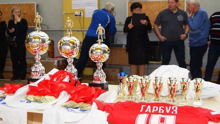 В Бийске готовятся к проведению ХХХ рождественского футбольного турнира Фото №1