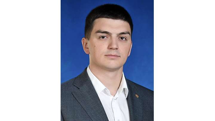 Координатор Алтайского регионального отделения ЛДПР Максим Крайн поздравляет с Новым годом Фото №1
