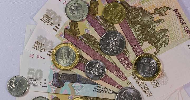 Аналитик предсказал стоимость доллара и евро в 2021 году Фото №1