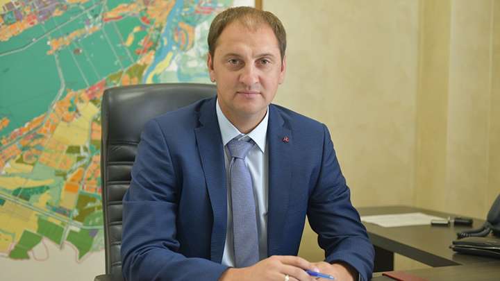 Замглавы Барнаула официально ушел в отставку с 14 января Фото №1