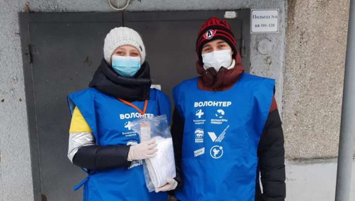 Почти 400 заявок выполнили в Барнауле волонтеры акции #МЫВМЕСТЕ Фото №1