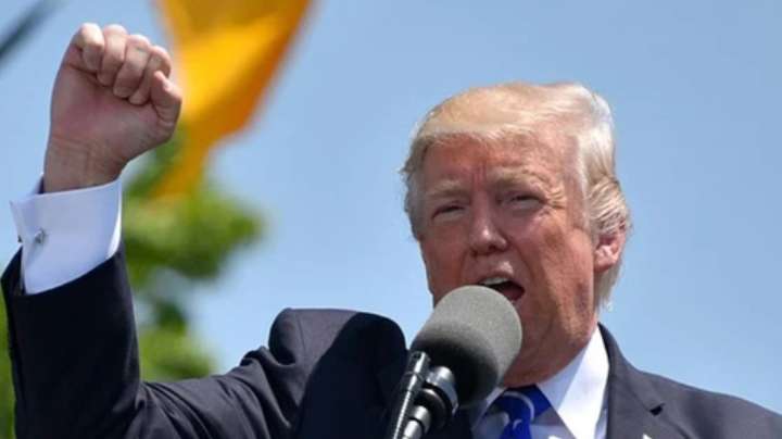 Трамп обещал молиться за успехи администрации Байдена Фото №1