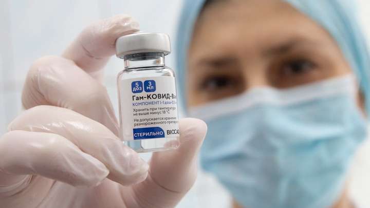Глава алтайского Минздрава рассказал о вакцинации и обстановке с COVID-19 Фото №1