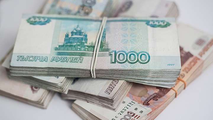 Стало известно, что будет с рублем в случае краха доллара Фото №1