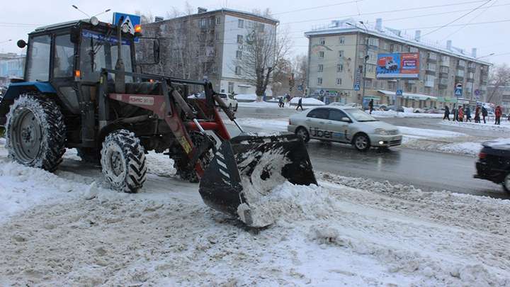 На двух улицах Барнаула ограничат стоянку, чтобы свободно чистить снег Фото №1