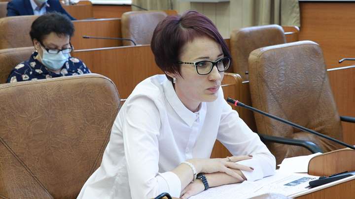 Алтайские власти провели заседание по участию подростков в протестных акциях Фото №1