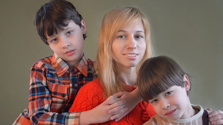 15% алтайских семей не получили выплаты по 5 тысяч рублей на ребенка Фото №1