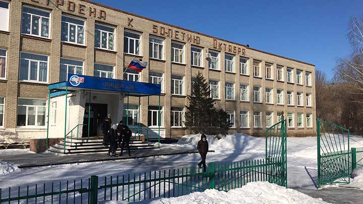 Рубцовские школы становятся светлее и теплее Фото №1