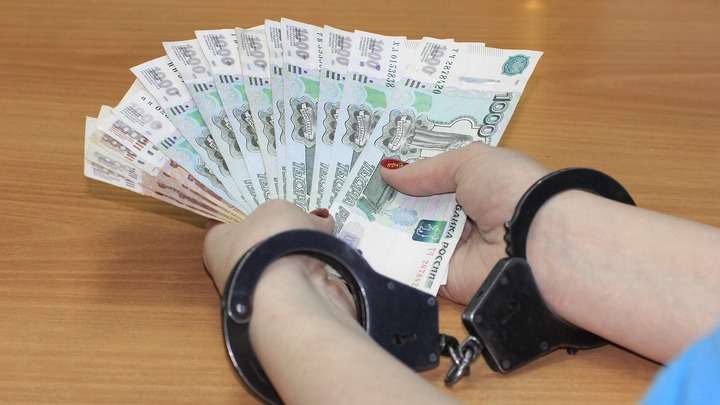 В Барнауле осудили за взятку бывшую завскладом продуктов детсада Фото №1