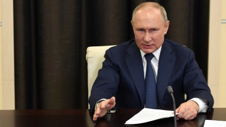 Владимир Путин рассказал, почему не вакцинировался публично Фото №1