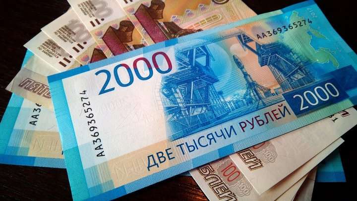 Экономиста барнаульского завода будут судить за подкуп в 3,5 млн рублей Фото №1