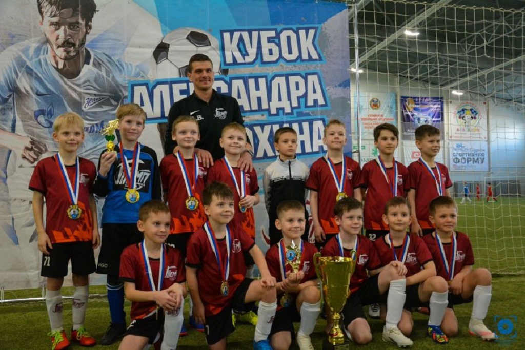 В Барнауле состоялся Кубок Александра Ерохина по футболу Фото №8