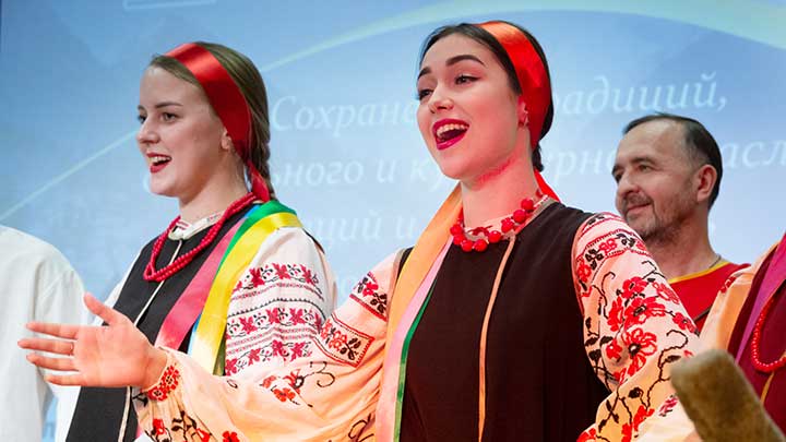 В Барнауле наградили победителей конкурсов проекта «Большой Алтай: форсайт – 2050» Фото №1
