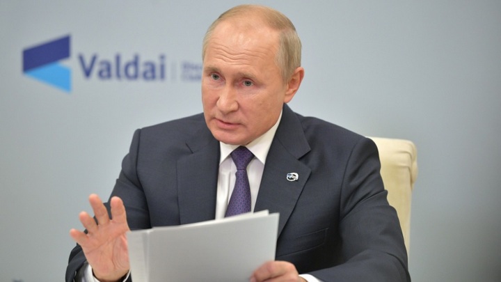 Путин подписал закон об «обнулении» Фото №1