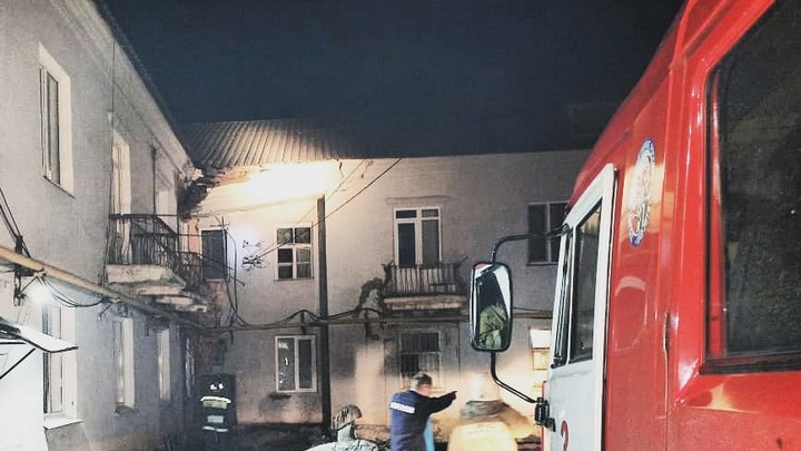 Возбуждено уголовное дело по факту угрозы обрушения жилого дома в Барнауле Фото №1