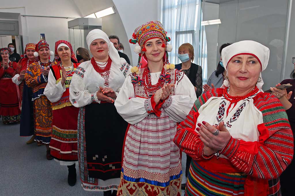 На Алтае проходит необычная выставка «Рукоделие – связь времён» Фото №1