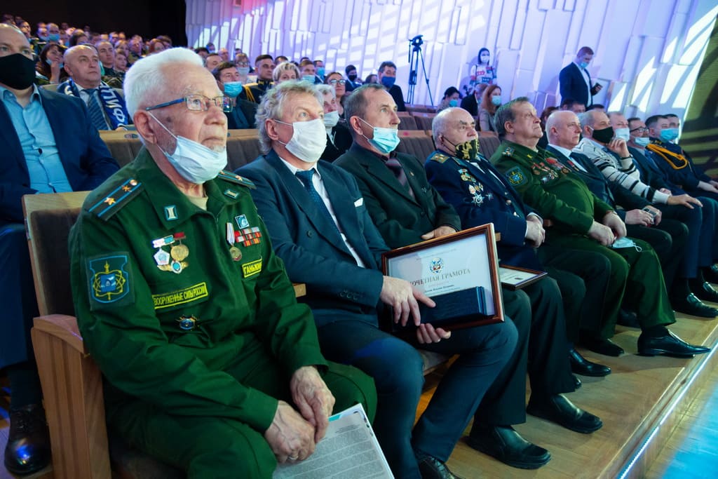 В Алтайском крае отметили 60-летие первого полета человека в космос Фото №3