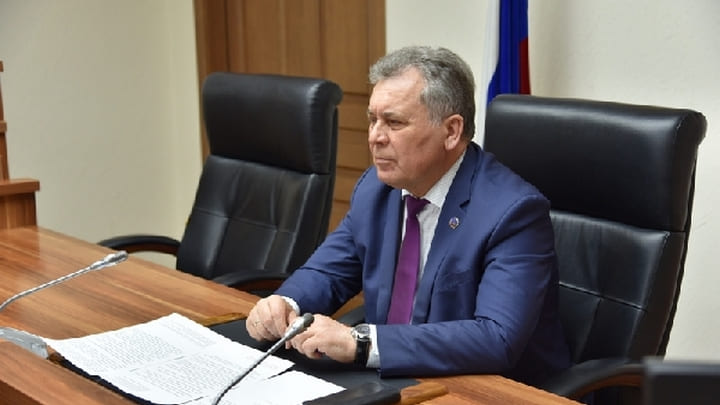 Александр Романенко: Необходима федеральная программа для обеспечения жильем детей-сирот Фото №1