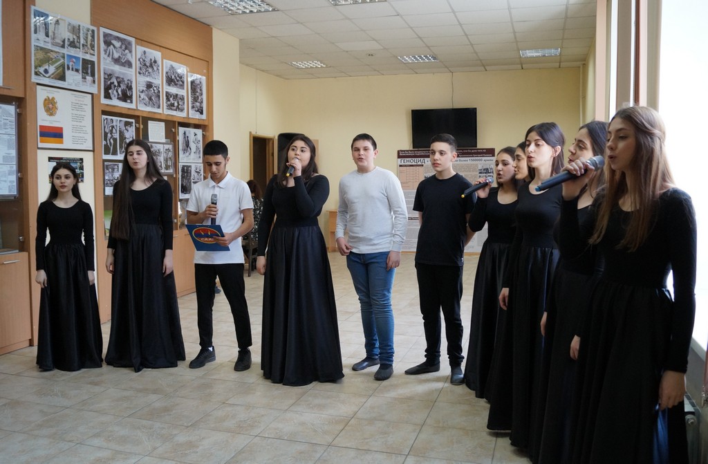 Всенародная скорбь. В Барнауле почтили память жертв геноцида армян Фото №2