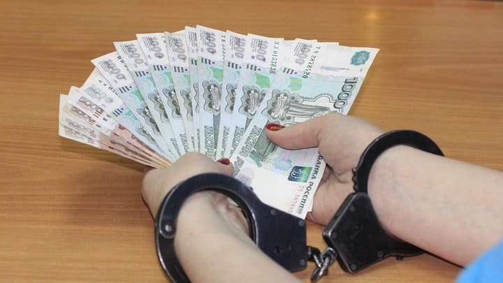 Алтайская Госавтоинспекция напомнила об уголовной ответственности за дачу взяток Фото №1