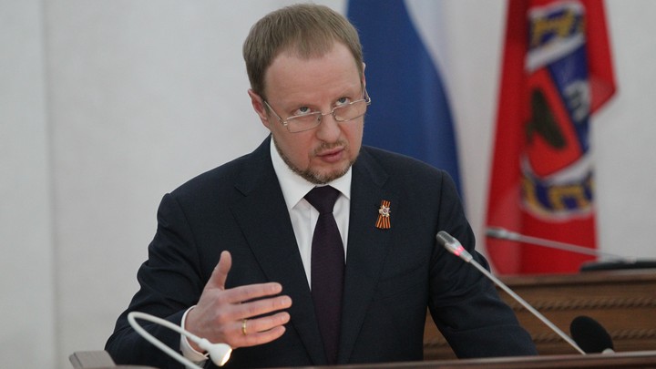 Депутаты приняли отчет губернатора Алтайского края Виктора Томенко за 2020 год Фото №1