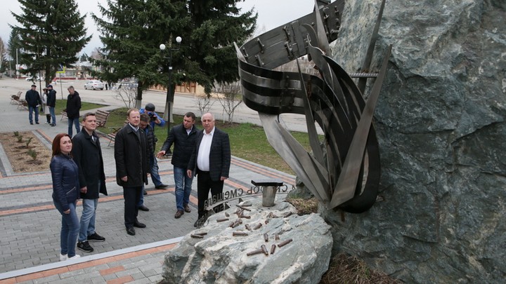 В Алтайском крае обсудили вопросы благоустройства мемориальных комплексов Фото №3